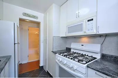 1853 Central Park Avenue #3F, Yonkers, NY 10710 - Photo 17