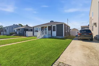 34 Polk Street, Freeport, NY 11520 - Photo 3