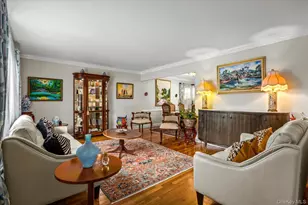1219 Warwick St, Uniondale, NY 11553 - Photo 5