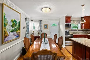 1219 Warwick St, Uniondale, NY 11553 - Photo 7