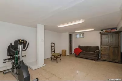 93 Beacon Hill Road, Port Washington, NY 11050 - Photo 17
