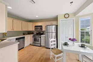 46 Summerfield Ln N, Aquebogue, NY 11901 - Photo 11