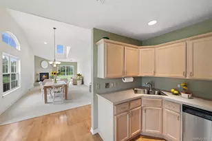 46 Summerfield Ln N, Aquebogue, NY 11901 - Photo 13