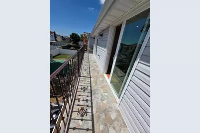 14617 229th Street, Springfield Gardens, NY 11413 - Photo 37