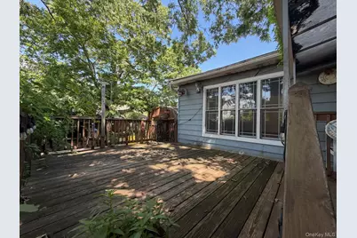 1067 N New York Drive, Massapequa, NY 11758 - Photo 7