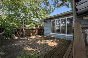 1067 N New York Dr, Massapequa, NY 11758 - Photo 7