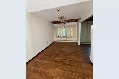 1067 N New York Drive, Massapequa, NY 11758 - Photo 15
