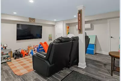 3980 Park Avenue, Seaford, NY 11783 - Photo 25