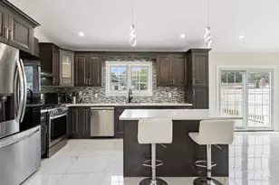 858 Prescott St, Valley Stream, NY 11580 - Photo 5