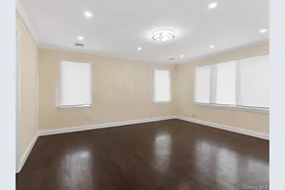 858 Prescott Street, Valley Stream, NY 11580 - Photo 17