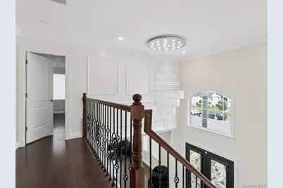 858 Prescott Street, Valley Stream, NY 11580 - Photo 13