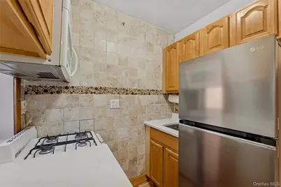 33-35 81 Street #4A, Jackson Heights, NY 11372 - Photo 9