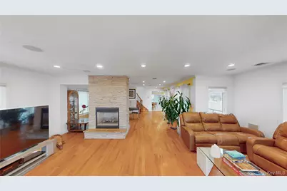 145 Kingston Boulevard, Island Park, NY 11558 - Photo 5