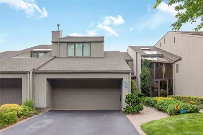 8 Lady Janes Way, Northport, NY 11768 - Photo 3
