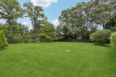 62 Sharp Street, Patchogue, NY 11772 - Photo 15