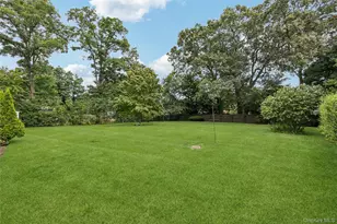 62 Sharp St, Patchogue, NY 11772 - Photo 15