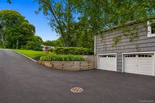 4 Durham Dr, Dix Hills, NY 11746 - Photo 5
