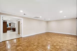 4 Durham Dr, Dix Hills, NY 11746 - Photo 13