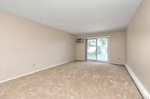 25 Springwood Dr, North Babylon, NY 11703 - Photo 7