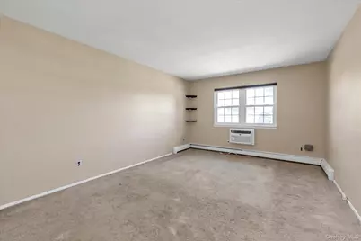 25 Springwood Drive, North Babylon, NY 11703 - Photo 13