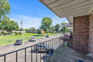 25 Springwood Dr, North Babylon, NY 11703 - Photo 17