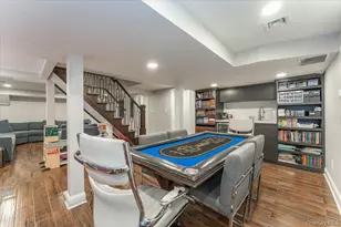 266 Rockaway Tpke, Cedarhurst, NY 11516 - Photo 23