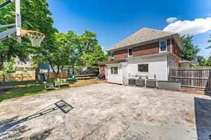 266 Rockaway Tpke, Cedarhurst, NY 11516 - Photo 31