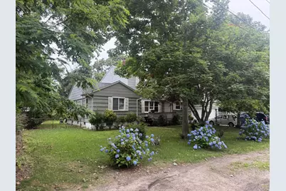 8 Windus Drive, Shirley, NY 11967 - Photo 5