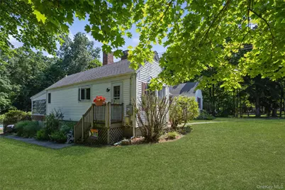 199 N Country Road, Port Jefferson, NY 11777 - Photo 39