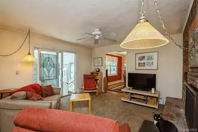 199 N Country Road, Port Jefferson, NY 11777 - Photo 11