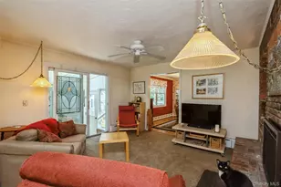 199 N Country Rd, Port Jefferson, NY 11777 - Photo 11