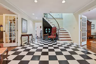39 Woodhaven Drive, New City, NY 10956 - Photo 3