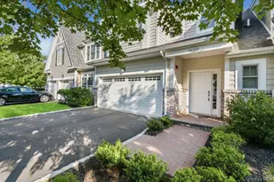 46102 Silver Birch Ln, Plainview, NY 11803 - Photo 3
