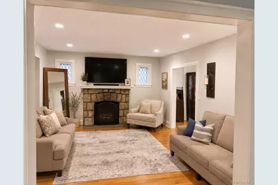 27 Leonard Place, Yonkers, NY 10704 - Photo 5