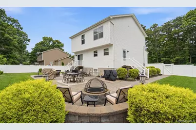 96 Main Avenue, Mastic, NY 11950 - Photo 19