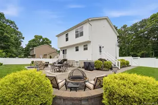 96 Main Ave, Mastic, NY 11950 - Photo 19