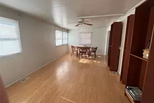 1661 Old Country Rd, Riverhead, NY 11901 - Photo 7