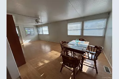 1661 Old Country Road #233, Riverhead, NY 11901 - Photo 9