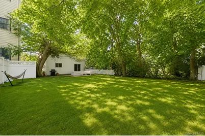 735 Elvira Avenue, Far Rockaway, NY 11691 - Photo 23
