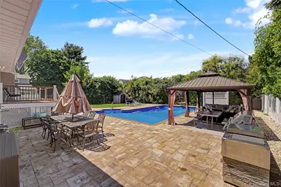 9 Cortland Avenue, Jericho, NY 11753 - Photo 3