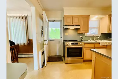 140 Andrew Avenue, East Meadow, NY 11554 - Photo 11