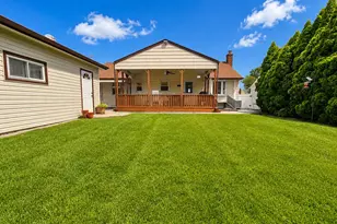 140 Andrew Ave, East Meadow, NY 11554 - Photo 3
