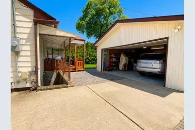 140 Andrew Avenue, East Meadow, NY 11554 - Photo 5