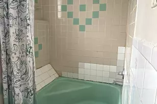 2138 Gleason Ave, Bronx, NY 10462 - Photo 7