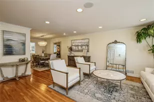 17 Duncan Ln, Huntington, NY 11743 - Photo 3