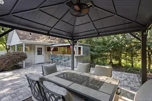 83 Hedgerow, Commack, NY 11725 - Photo 31