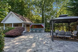 83 Hedgerow, Commack, NY 11725 - Photo 29