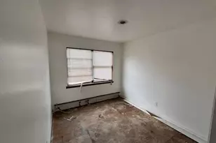 13 Merril Pl, Inwood, NY 11096 - Photo 7