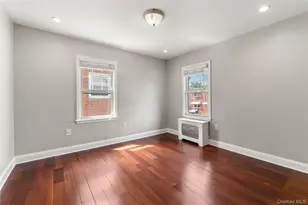 61-48 220th St, Oakland Gardens, NY 11364 - Photo 15