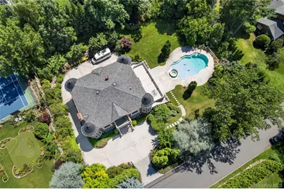 28 Whitney Circle, Glen Cove, NY 11542 - Photo 25